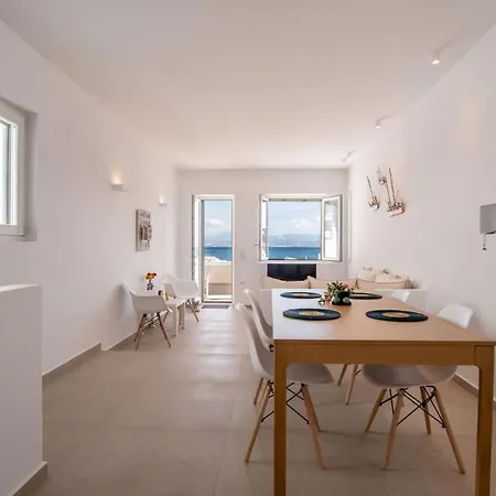 Deluxe Maisonette With Private Jacuzzi Apartment Molos (Paros)