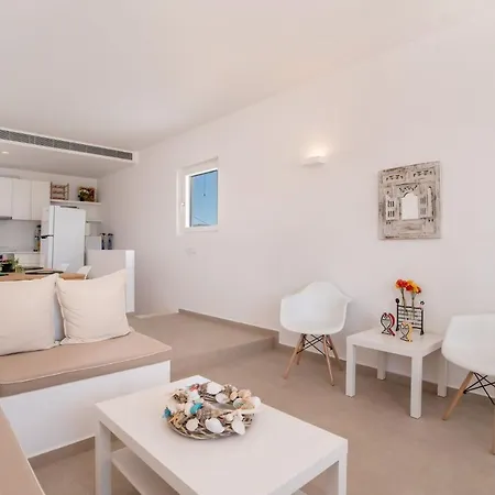 Deluxe Maisonette With Private Jacuzzi * Molos (Paros)