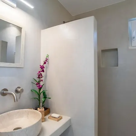Daire Deluxe Maisonette With Private Jacuzzi *